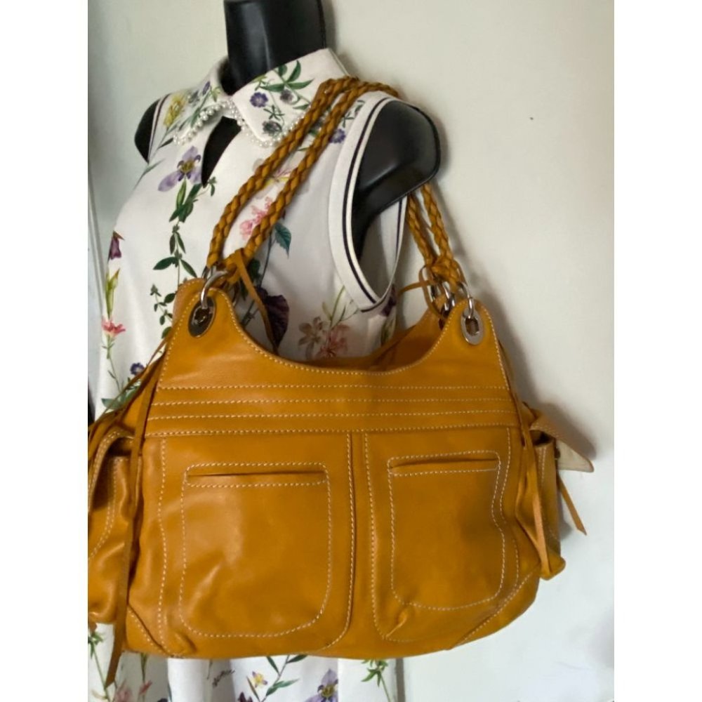 Sondra Roberts Orange Leather Shoulder/ Handbag - Picture 10 of 16